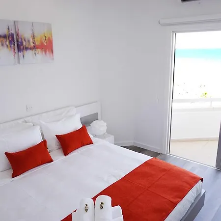 Lazuli Sea View Beachfront Ap 43 Apartment Larnaca