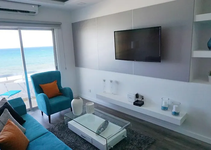 Lazuli Sea View Beachfront Ap 43 Apartmán *