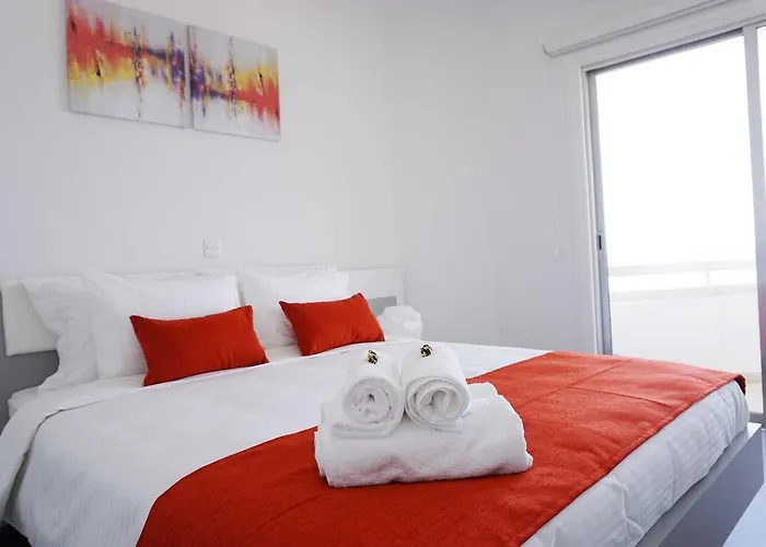 Lazuli Sea View Beachfront Ap 43 *