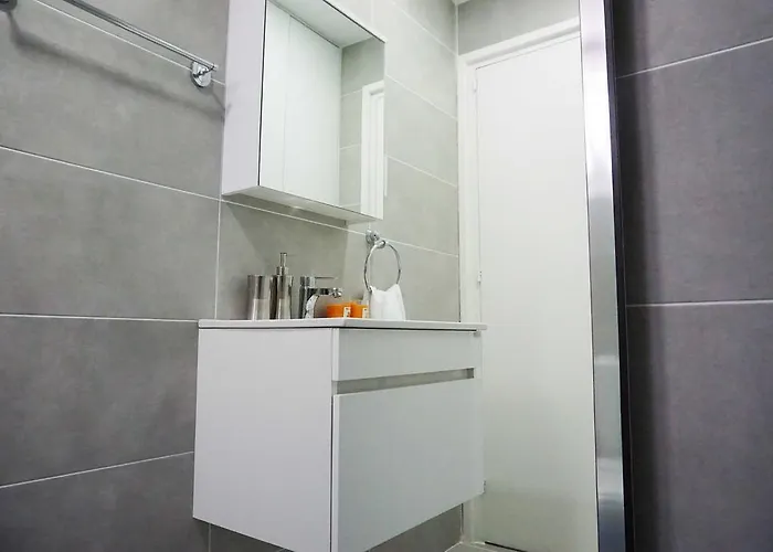 Lazuli Sea View Beachfront Ap 43 * Larnaca