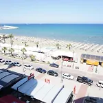 아파트 Lazuli Sea View Beachfront Ap 43 *