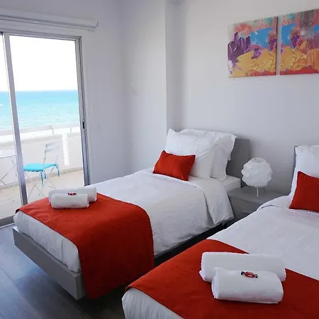 Lazuli Sea View Beachfront Ap 43 *